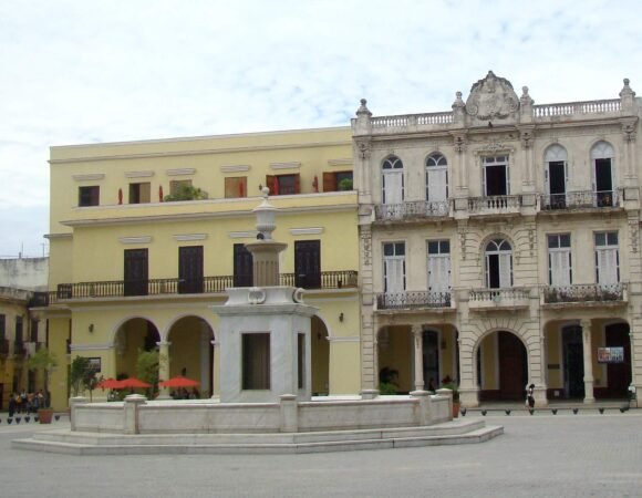 Qué papel tuvo la Plaza Vieja en la historia colonial de La Habana